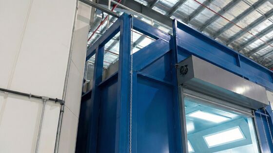 CoatTech Anti-Corrosion Spray Booth For Waterborne Coatings Rust-Proof Galvanized Design For High-Humidity Painting